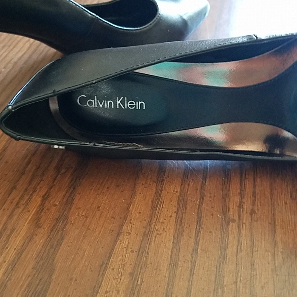 Heels - Picture 4 of 4